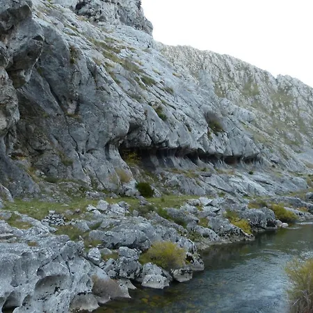 Landhuis El Canto Del Gallo Ranedo de Curueño